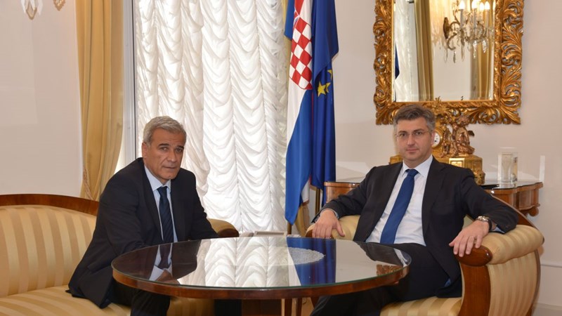 Predsjednik Vlade Plenković sastao se s povjerenikom u Agrokoru Ramljakom